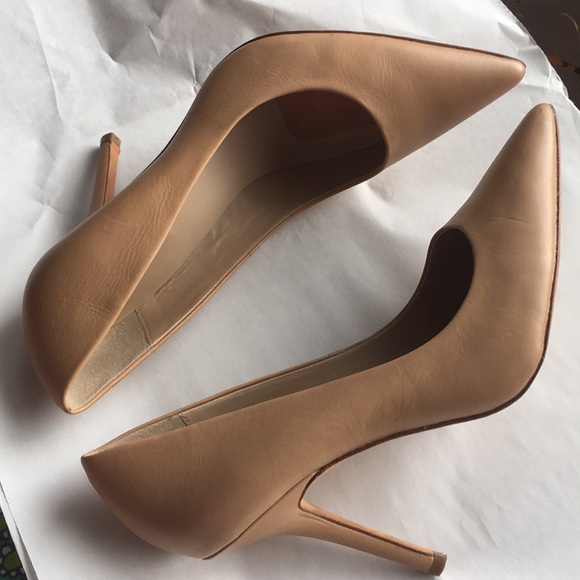 EUC Charles David classic pump - Picture 2 of 9